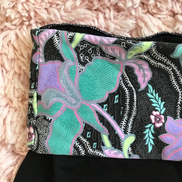 ⬇️VS Fold Over Shorts - Picture 2 of 4